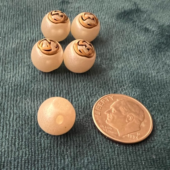 GG GUCCİ Pearly buttons - Picture 3 of 3